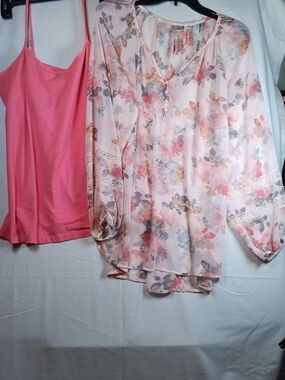 Lauren Conrad Women's Pink Floral Sheer Blouse With Matching Camisole